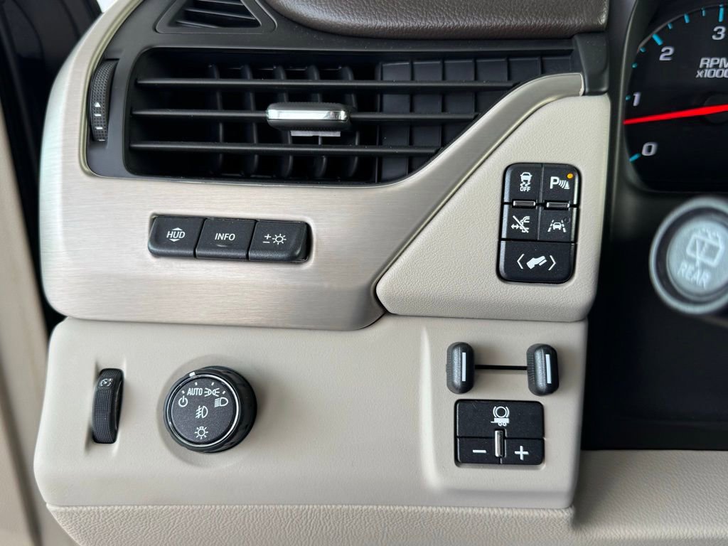 Used 2019 GMC Yukon Denali w/ Denali Ultimate Package image 38