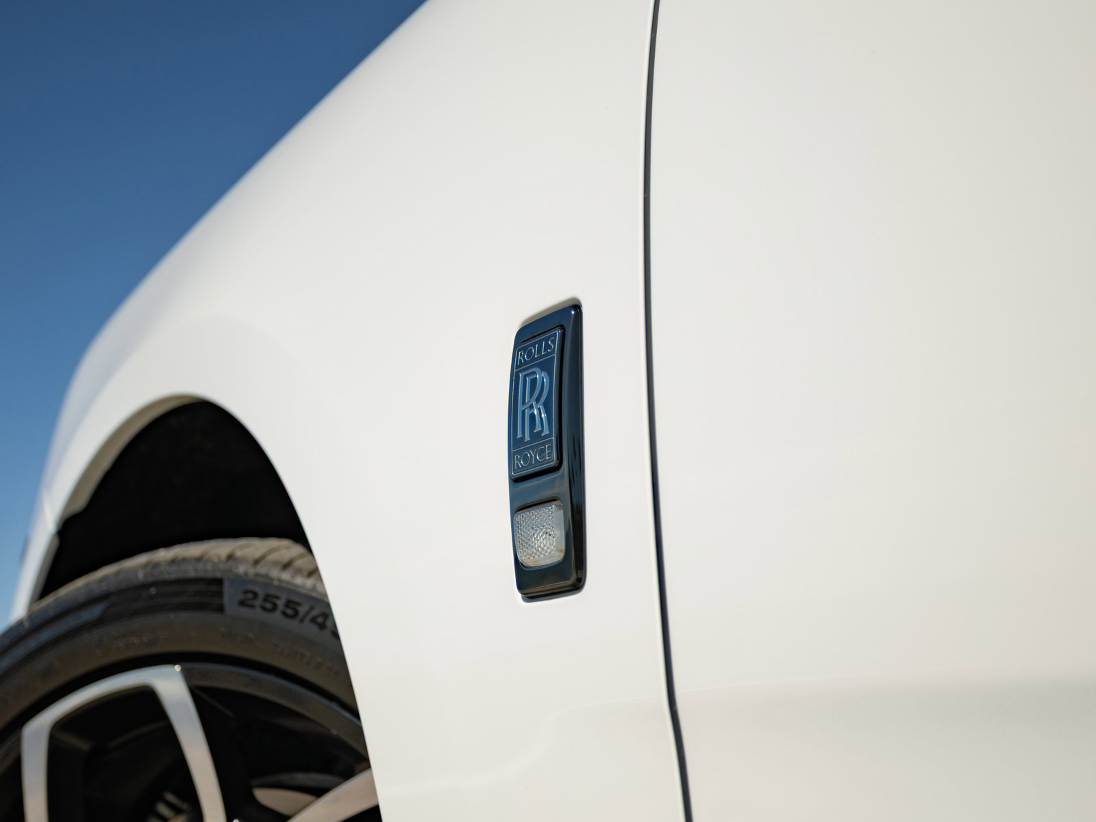 Used 2024 Rolls-Royce Cullinan Black Badge image 24