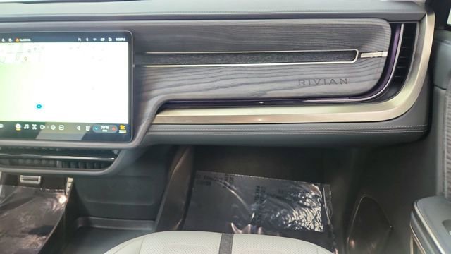 Used 2024 Rivian R1S Adventure AWD/4WD image 41