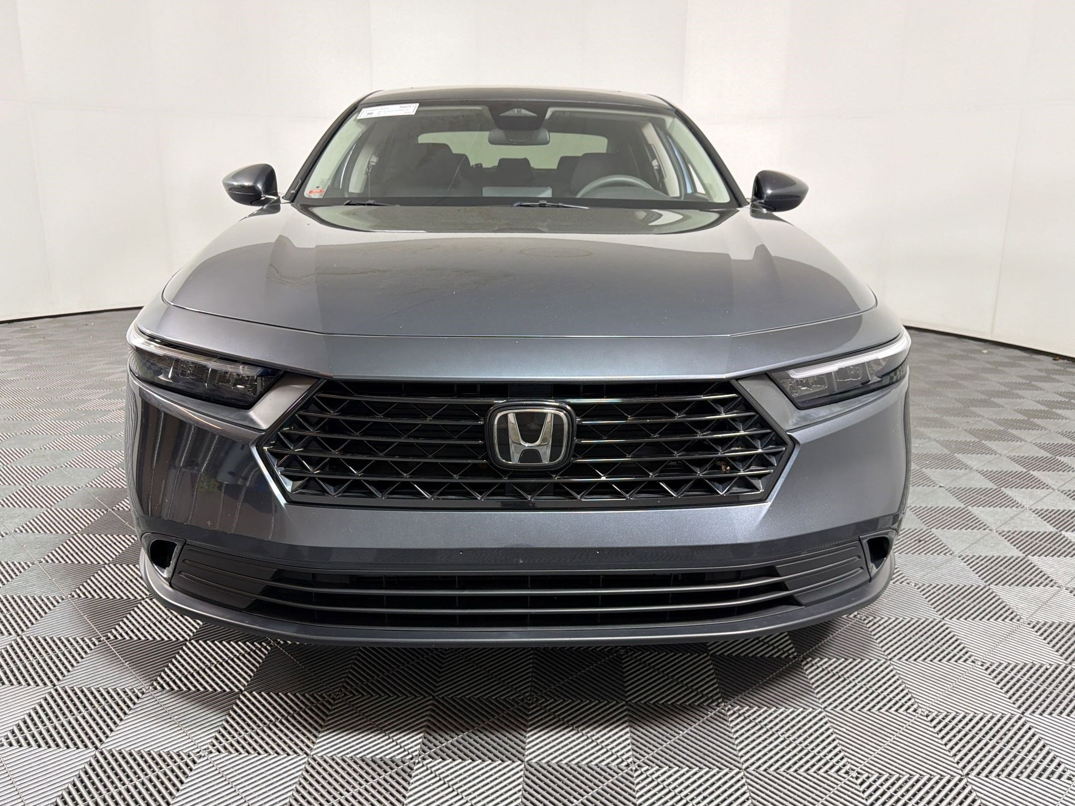 Used 2023 Honda Accord EX image 6