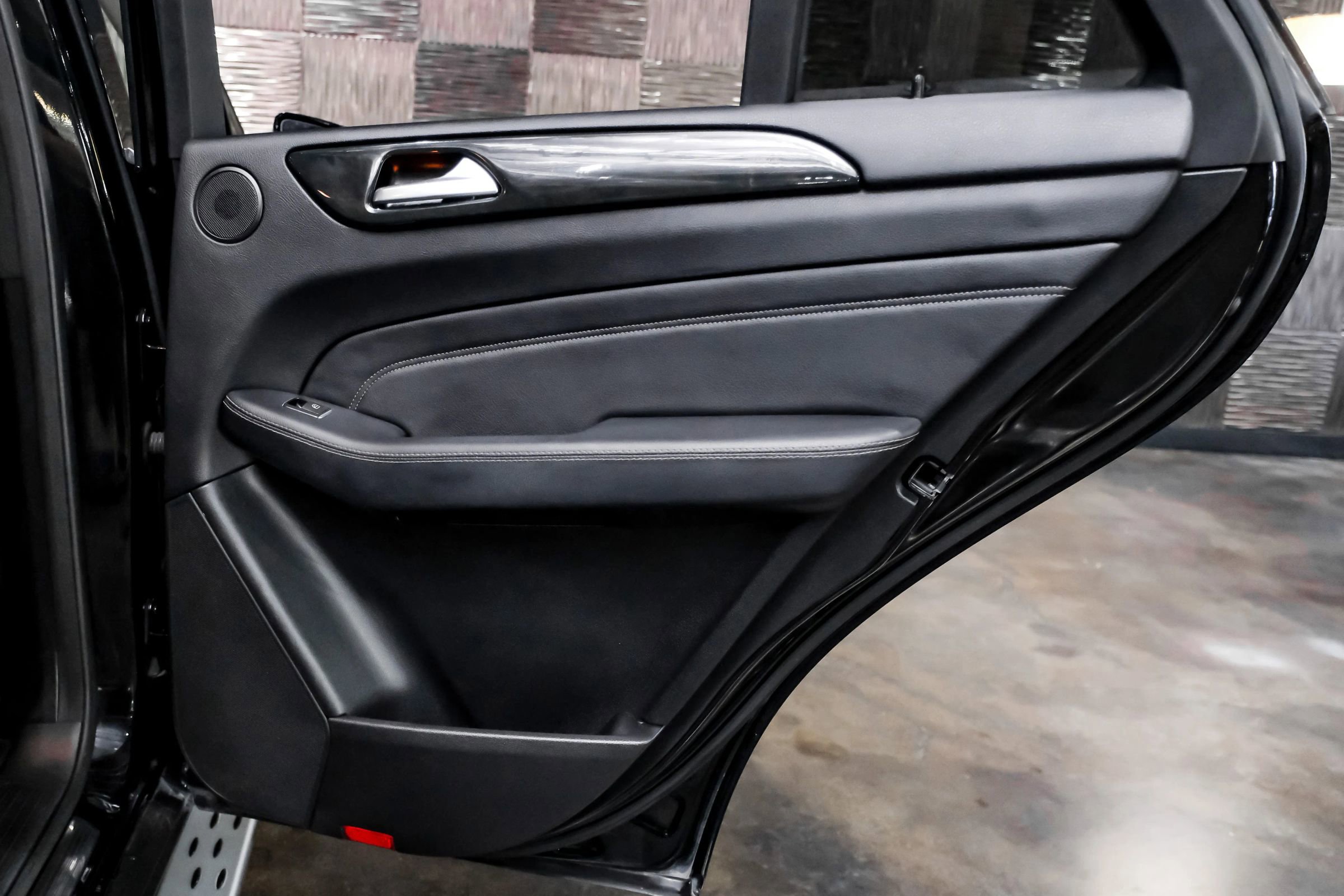 Used 2015 Mercedes-Benz ML 250 BlueTEC 4MATIC image 41