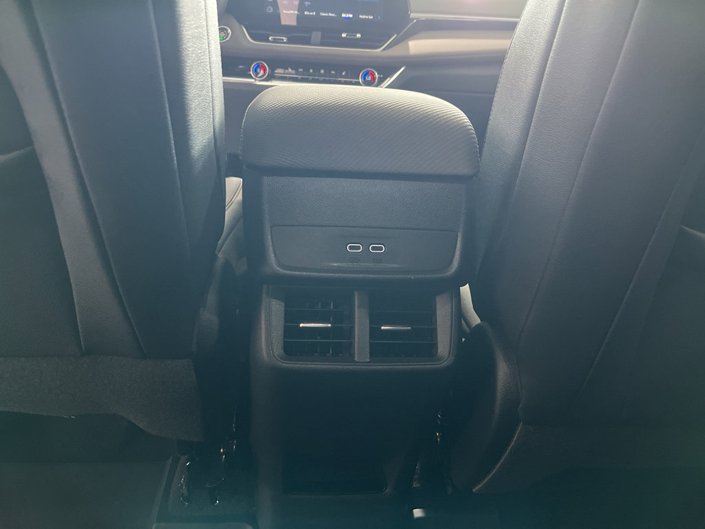 New 2026 Chevrolet Equinox LT w/ Convenience Package II FWD image 16