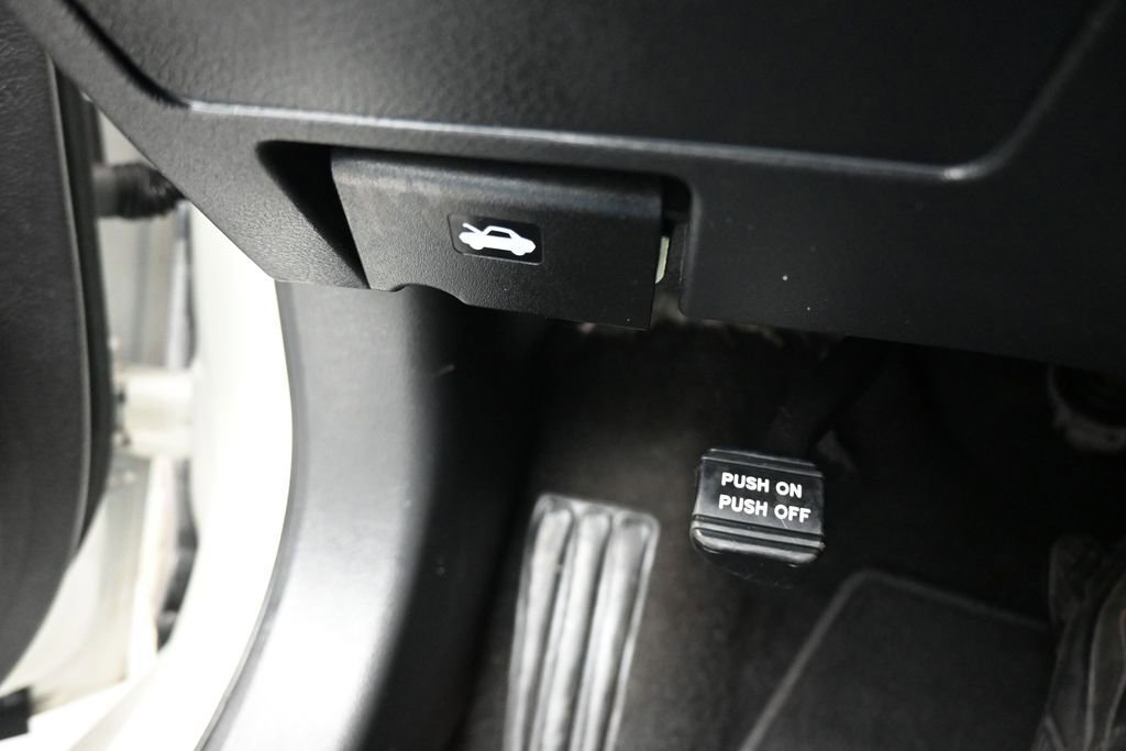 Used 2017 Nissan Maxima 3.5 SL FWD image 27