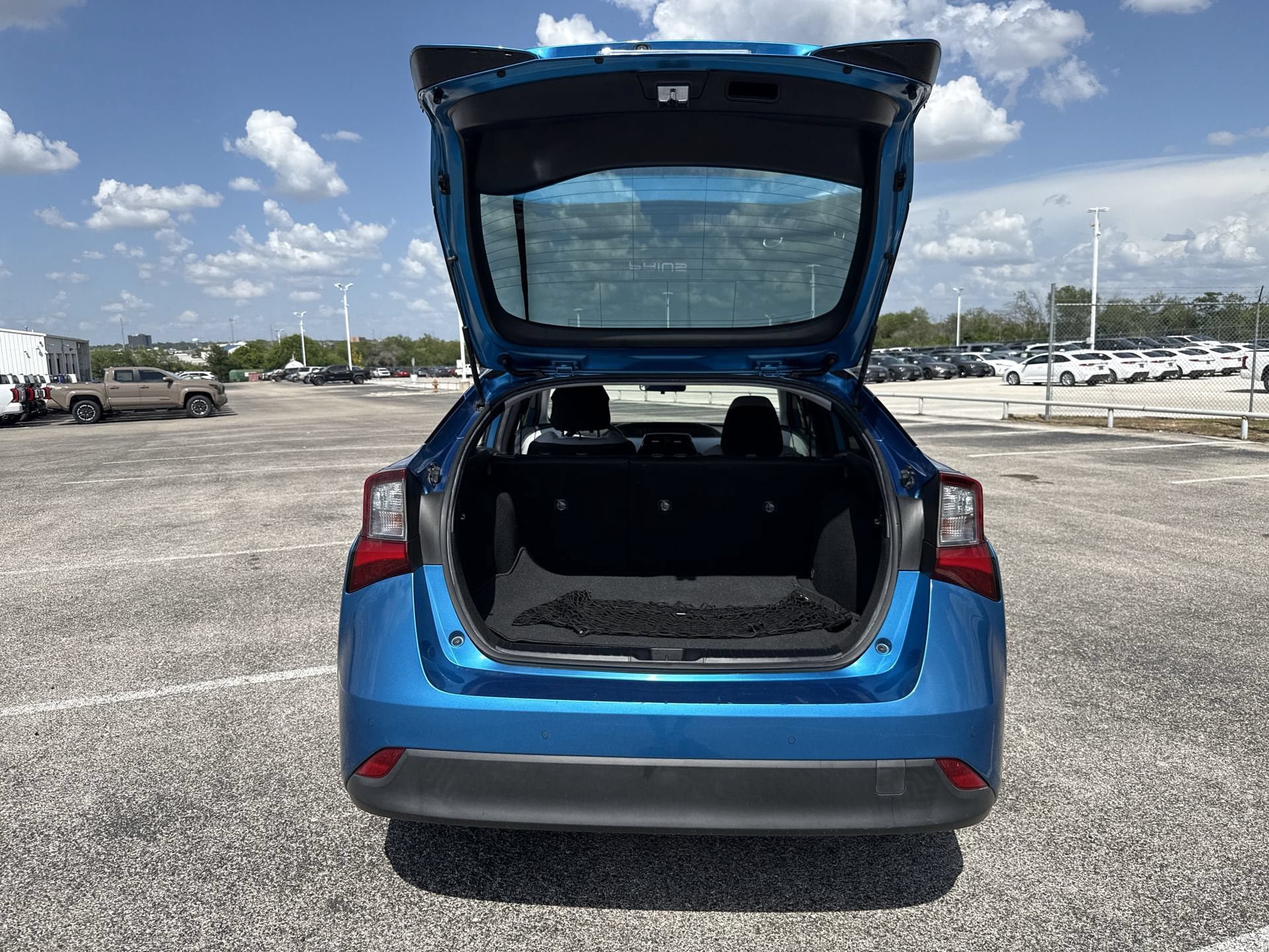 Used 2019 Toyota Prius LE FWD image 20