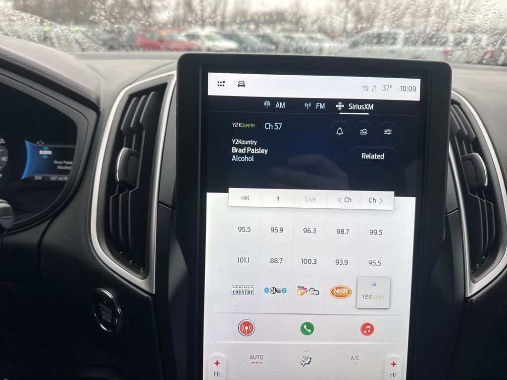 Used 2022 Ford Edge SEL w/ Convenience Package image 14