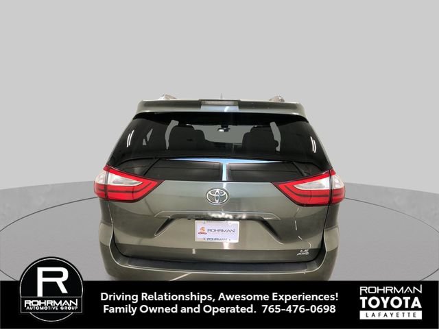 Used 2018 Toyota Sienna LE AWD/4WD image 5