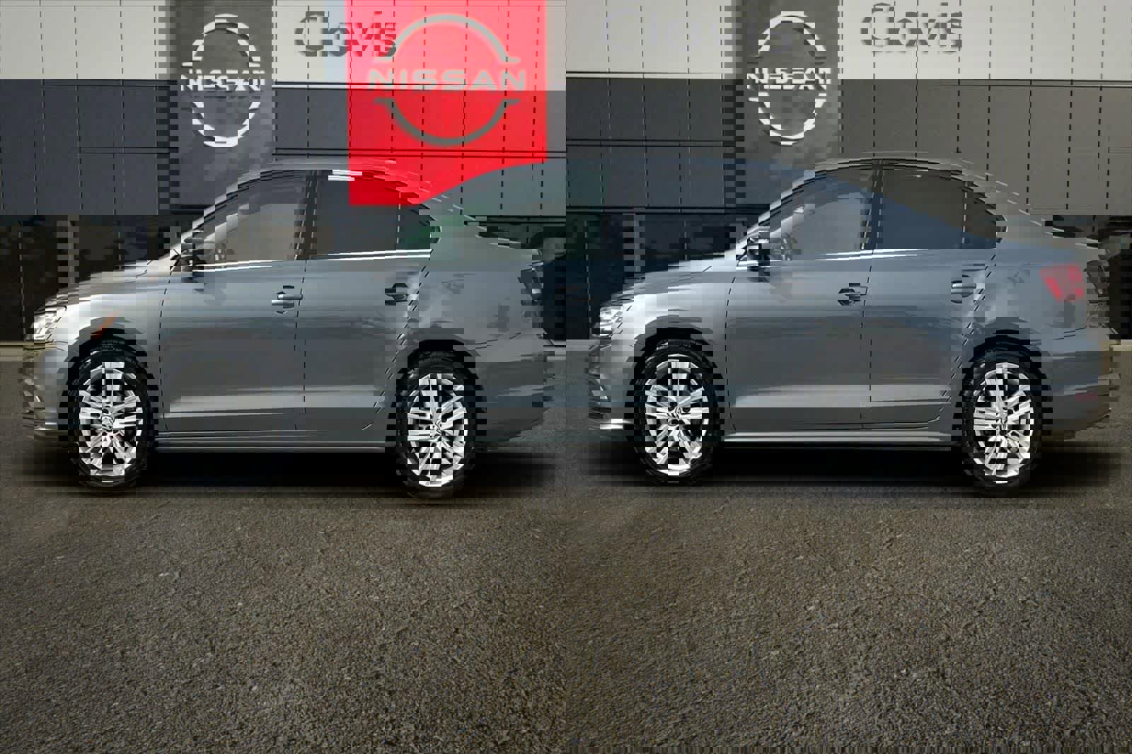 Used 2016 Volkswagen Jetta SEL Premium w/ Lighting Package image 6