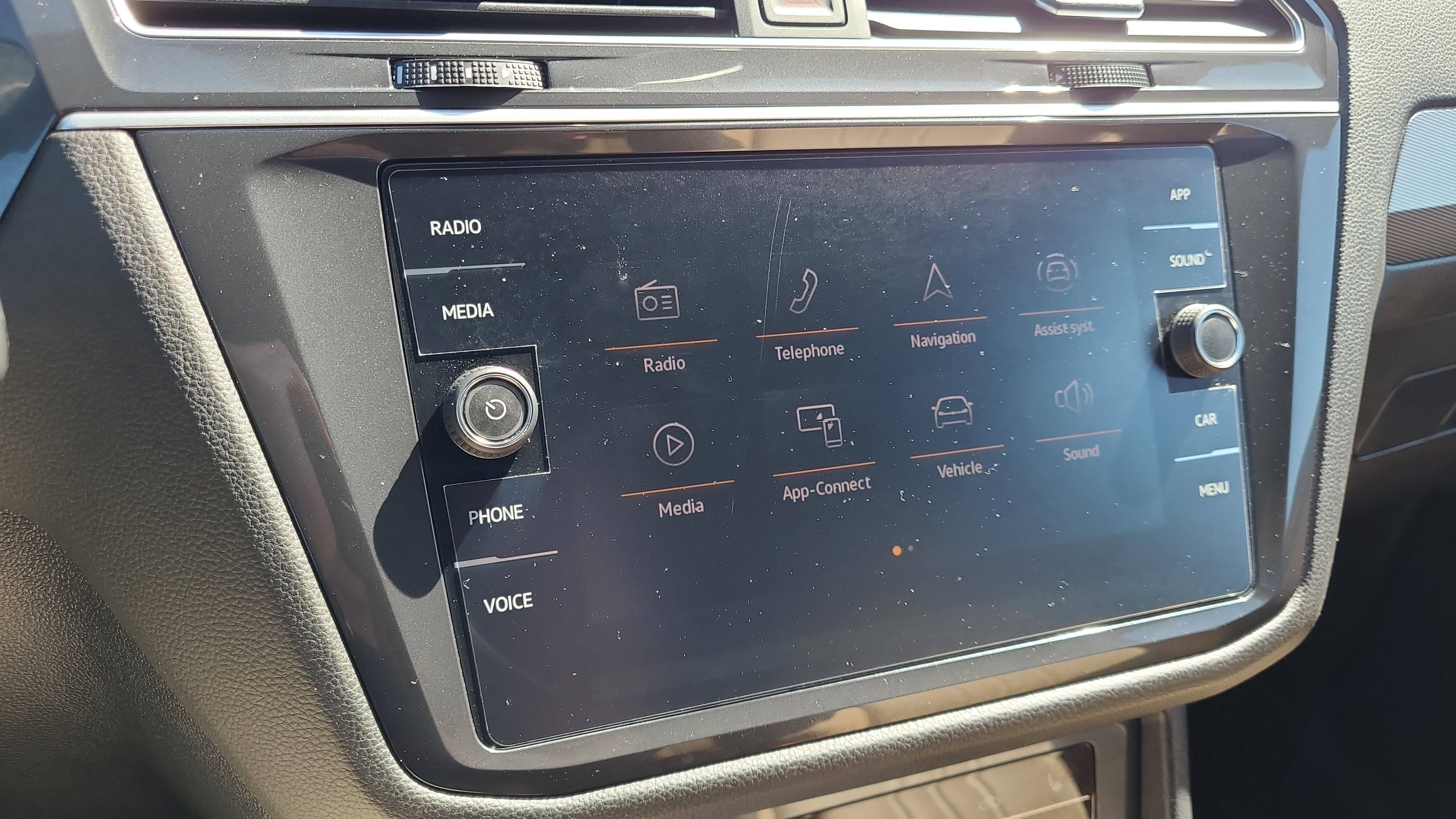 Used 2024 Volkswagen Tiguan SE R-Line AWD/4WD image 20