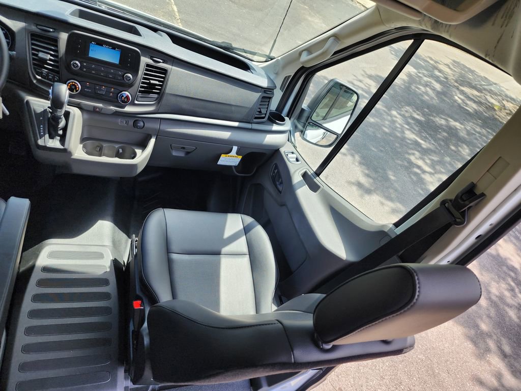 New 2025 Ford Transit 250 148 Medium Roof w/ Load Area Protection Package image 44