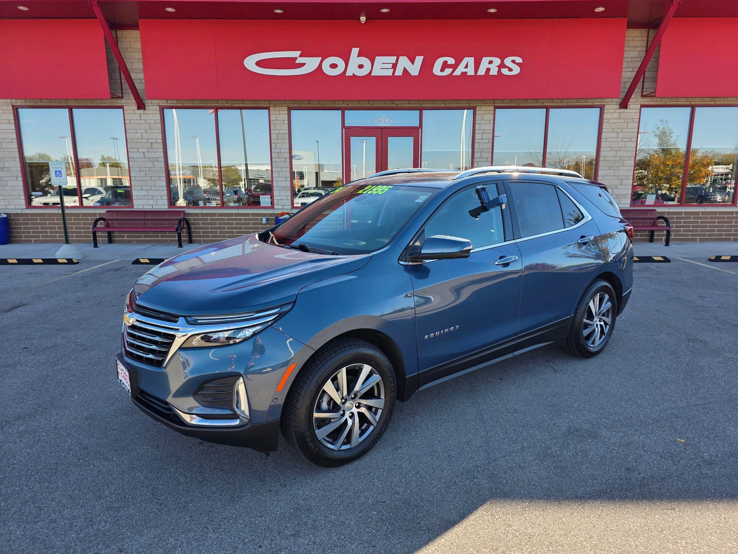 Used 2024 Chevrolet Equinox Premier image 1