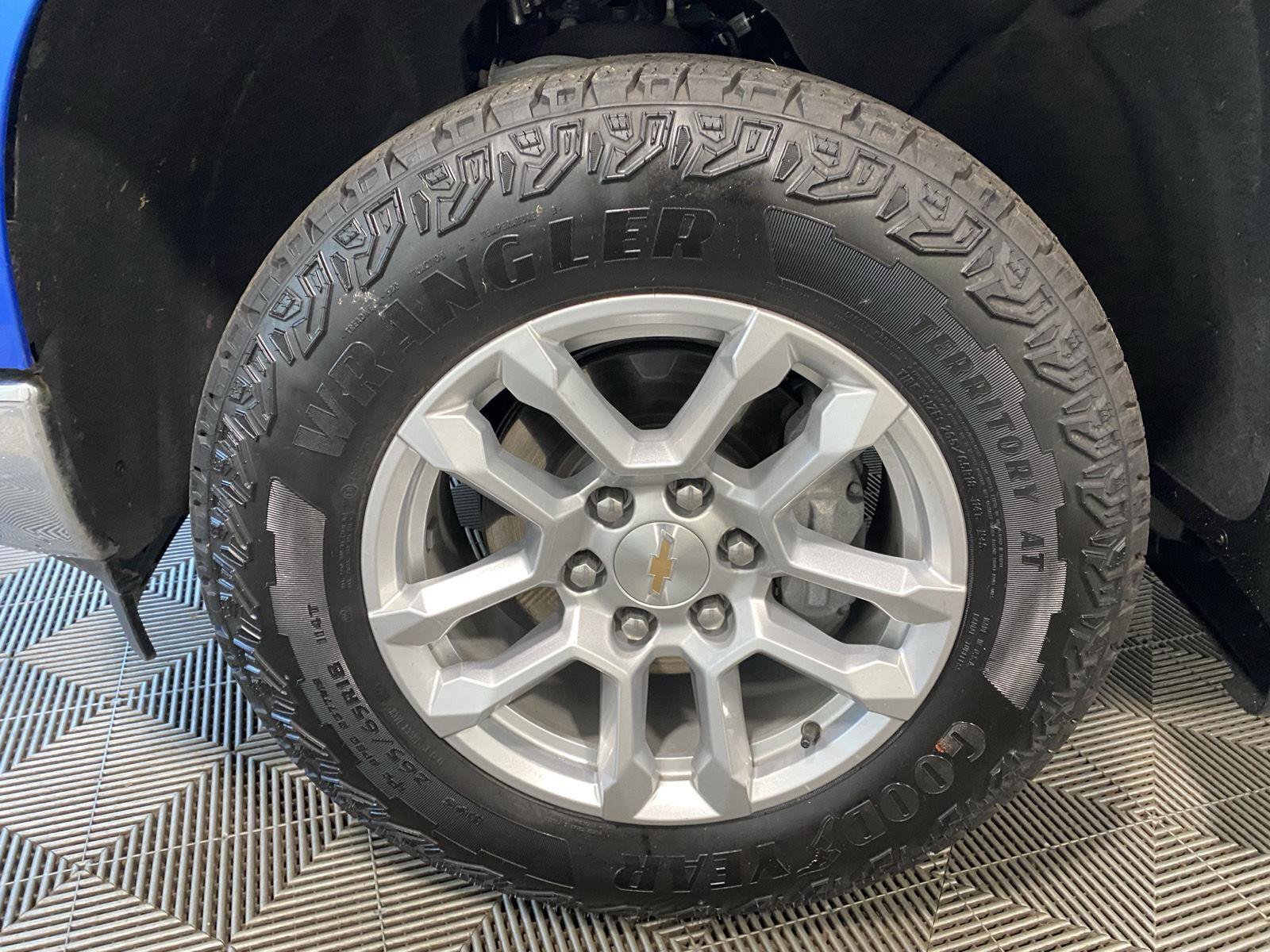 Used 2026 Chevrolet Silverado 1500 LT AWD/4WD image 11