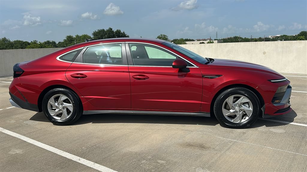 Used 2026 Hyundai Sonata SE FWD image 13