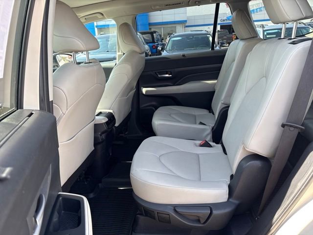 Used 2024 Toyota Grand Highlander XLE image 9