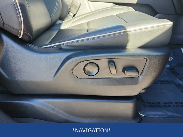 Used 2023 GMC Yukon XL SLT image 22