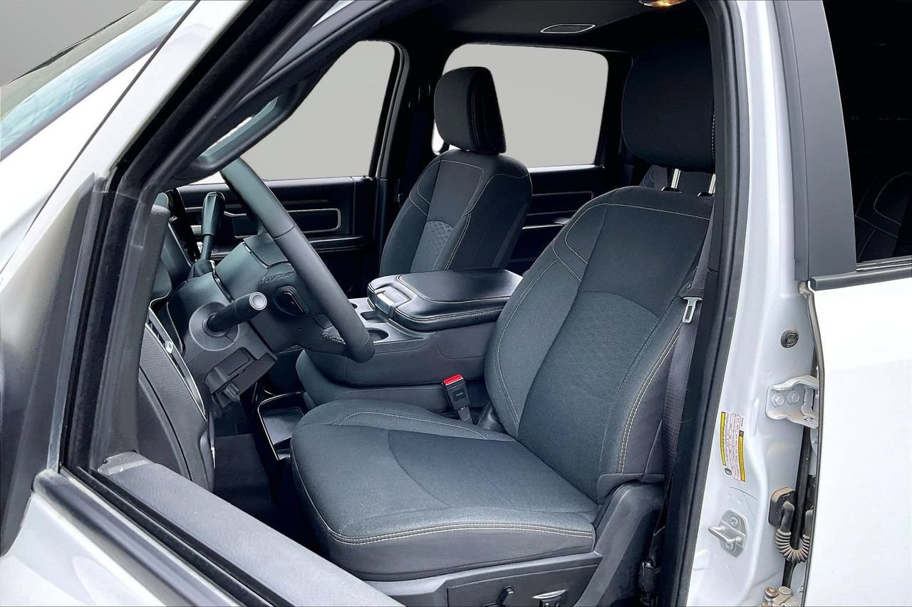 Used 2025 RAM 2500 Big Horn AWD/4WD image 21