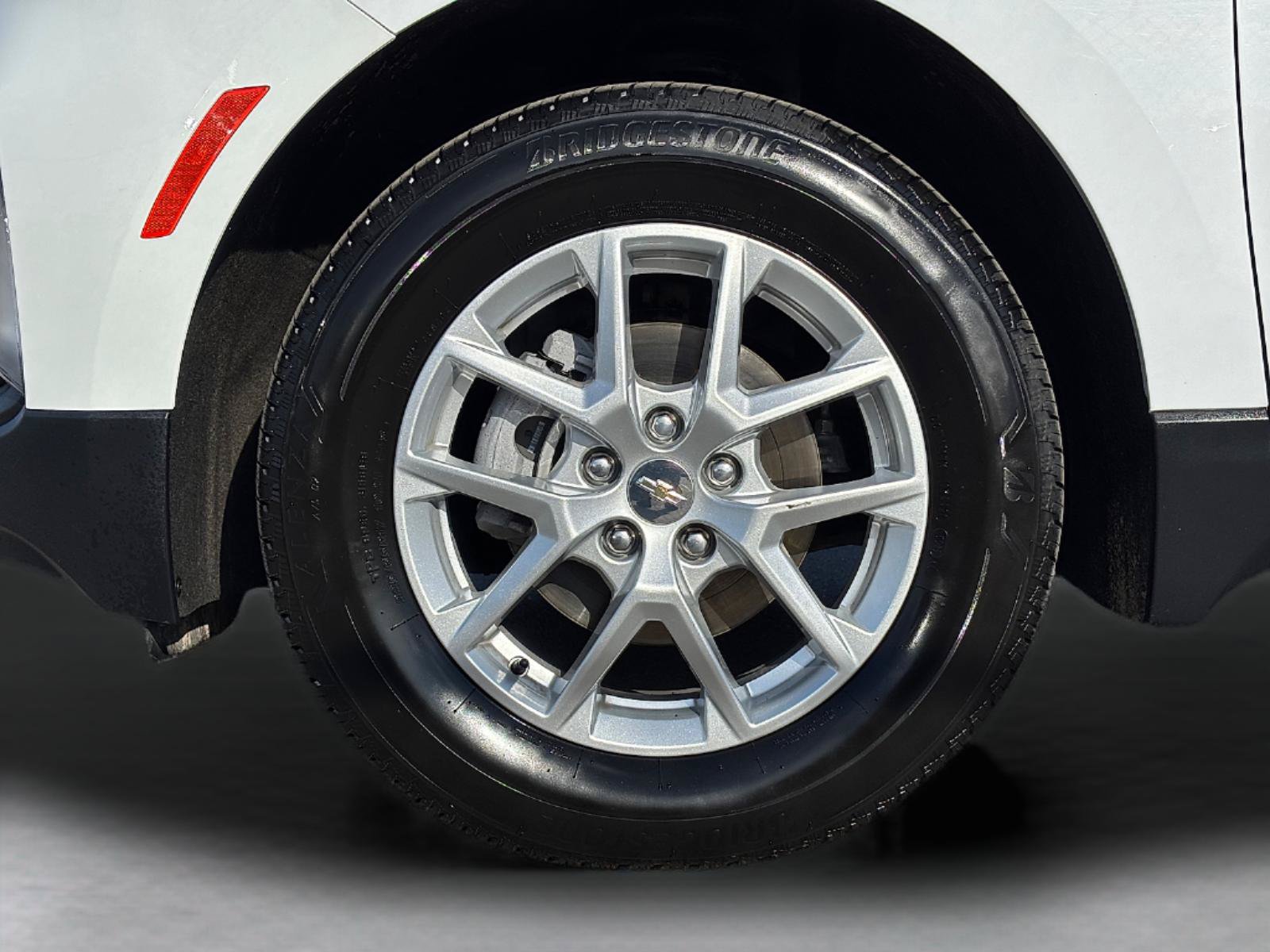 Used 2024 Chevrolet Equinox LT AWD/4WD image 13