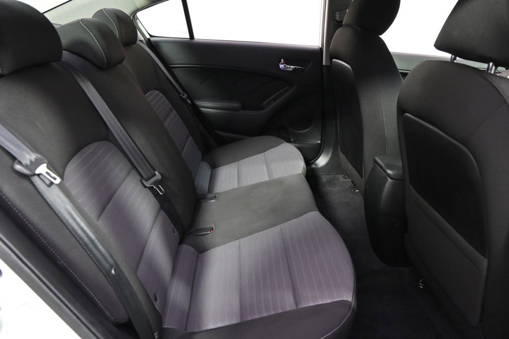 Used 2017 Kia Forte S w/ S Technology Package image 18