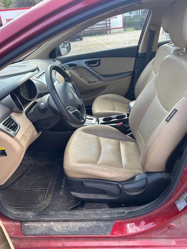 Used 2012 Hyundai Elantra Limited w/ Technology Pkg 5 FWD image 2