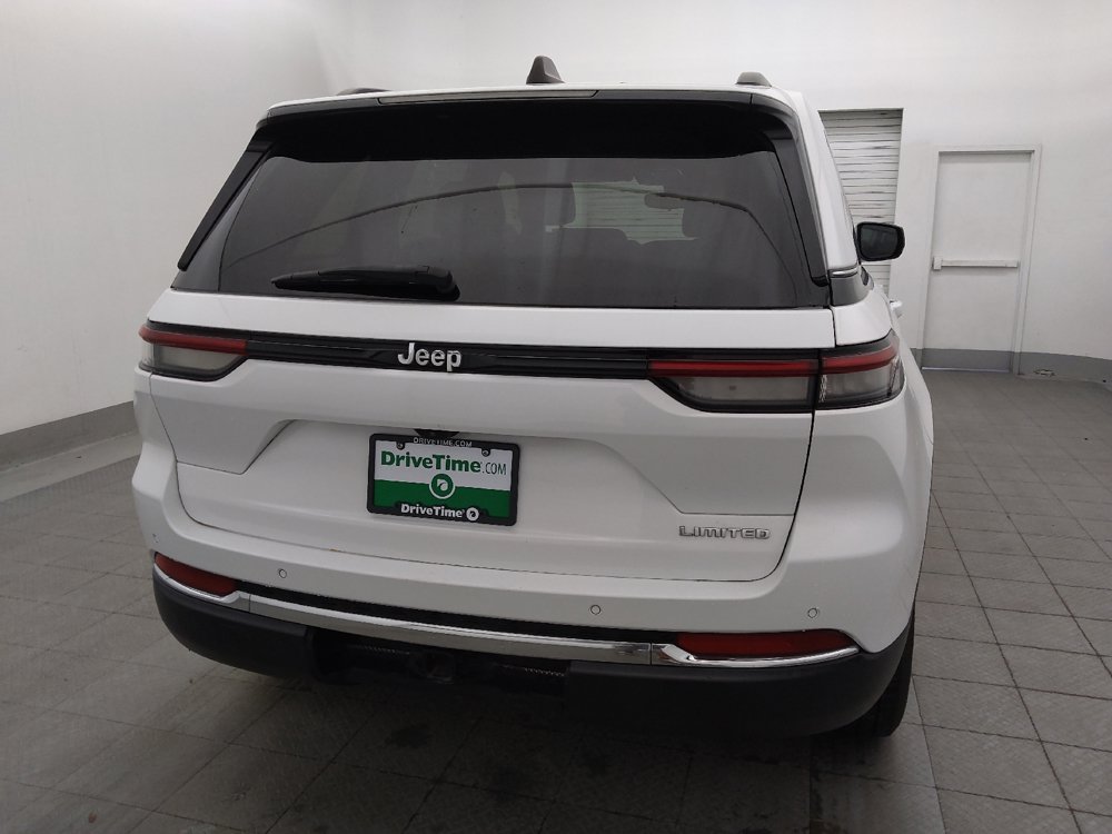 Used 2023 Jeep Grand Cherokee Limited RWD image 7