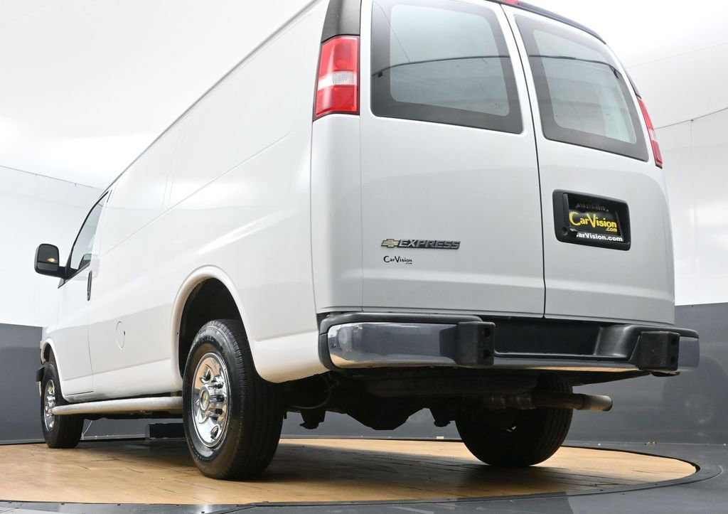 Used 2024 Chevrolet Express 2500 w/ Driver Convenience Package image 45