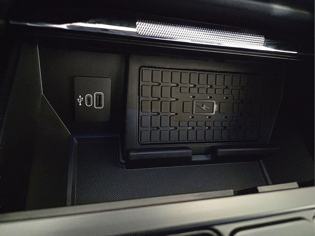 New 2025 Ford F150 Lariat w/ Equipment Group 502A High image 15