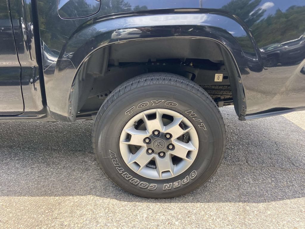 Used 2016 Toyota Tacoma SR5 w/ Towing Package RWD image 8
