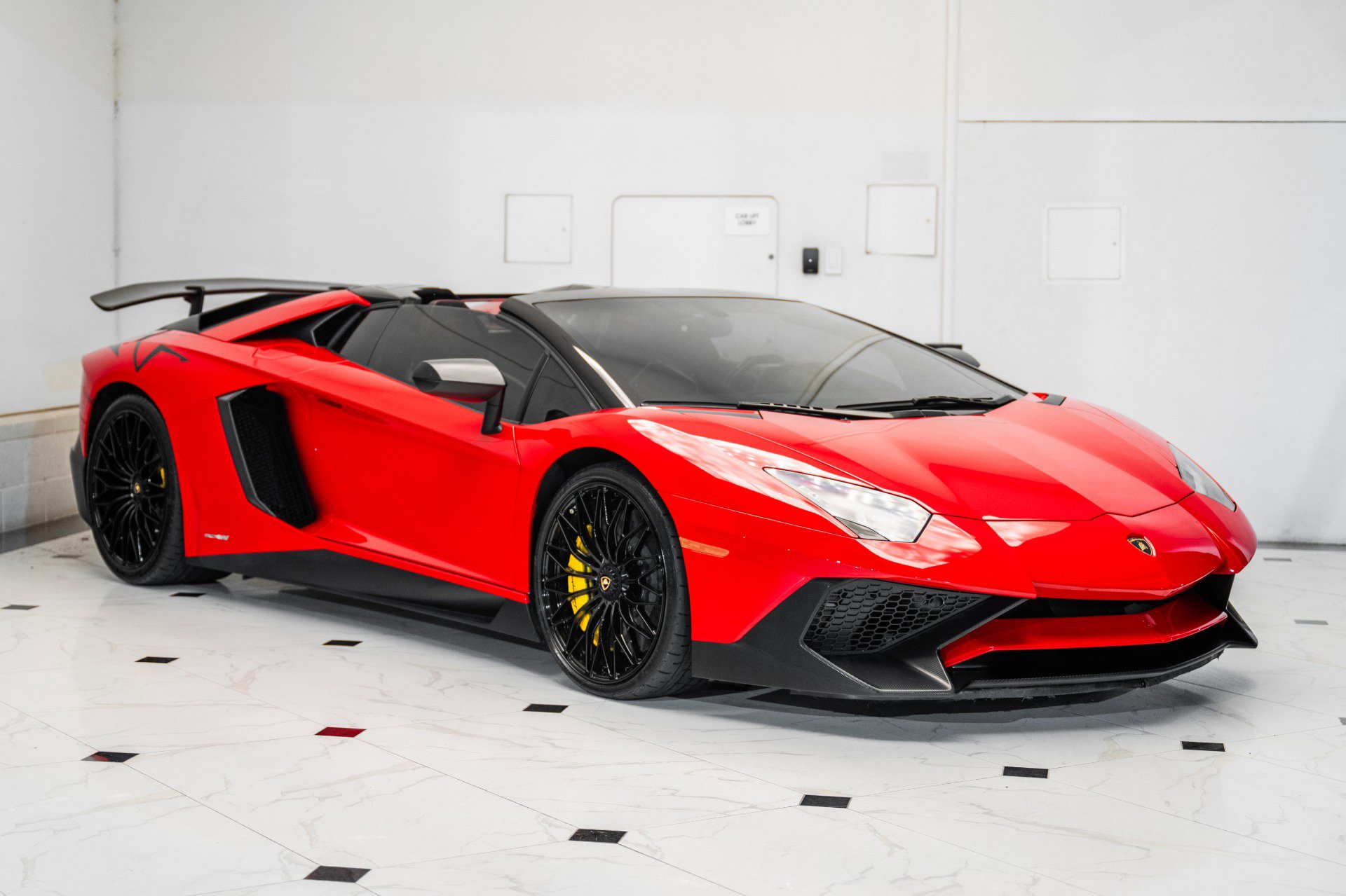 Used 2016 Lamborghini Aventador LP 750-4 Superveloce image 10