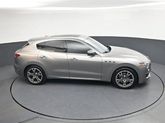 Used 2022 Maserati Levante GT AWD/4WD image 22