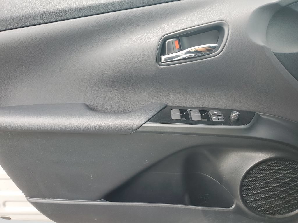 Certified 2021 Toyota Prius LE FWD image 18