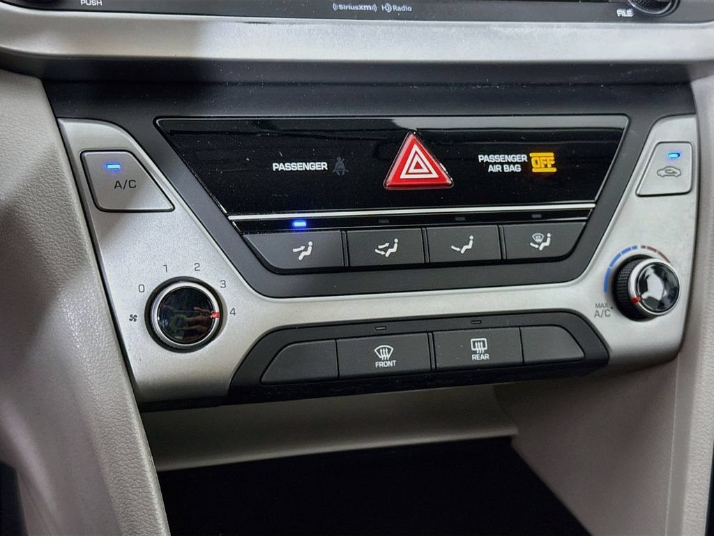 Used 2018 Hyundai Elantra SEL w/ Cargo Package FWD image 6