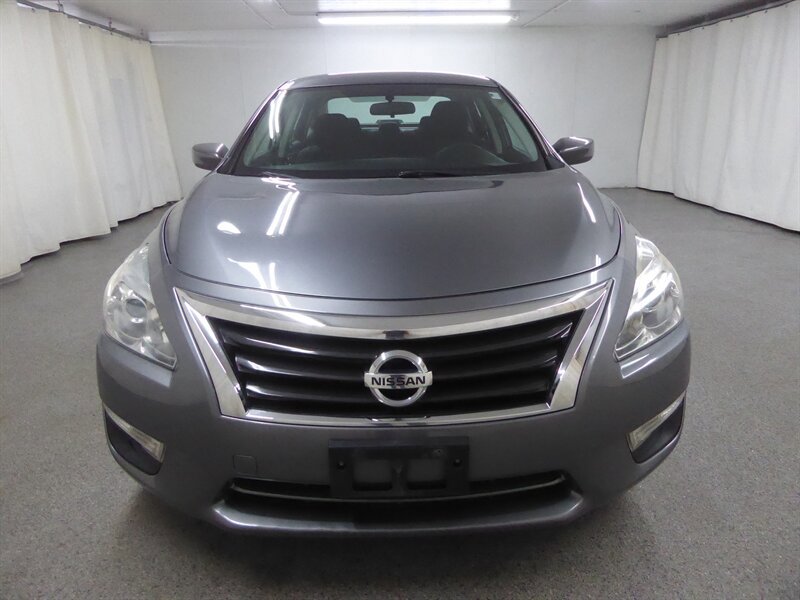 Used 2015 Nissan Altima 2.5 S w/ Power Driver Seat Package FWD image 2