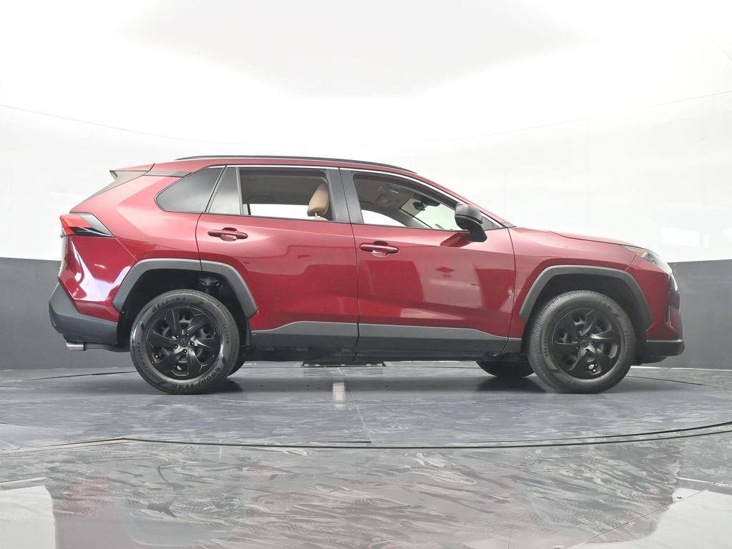 Used 2019 Toyota RAV4 LE image 59