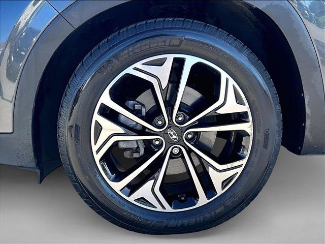 Used 2020 Hyundai Santa Fe Limited FWD image 10
