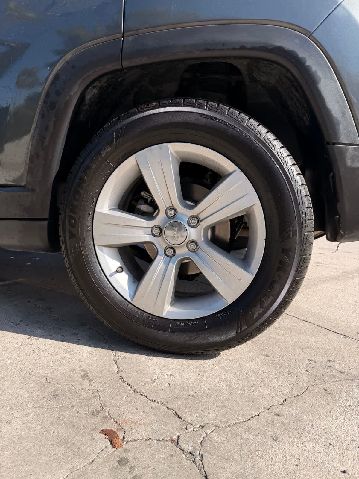 Used 2019 Jeep Compass Sport FWD image 21