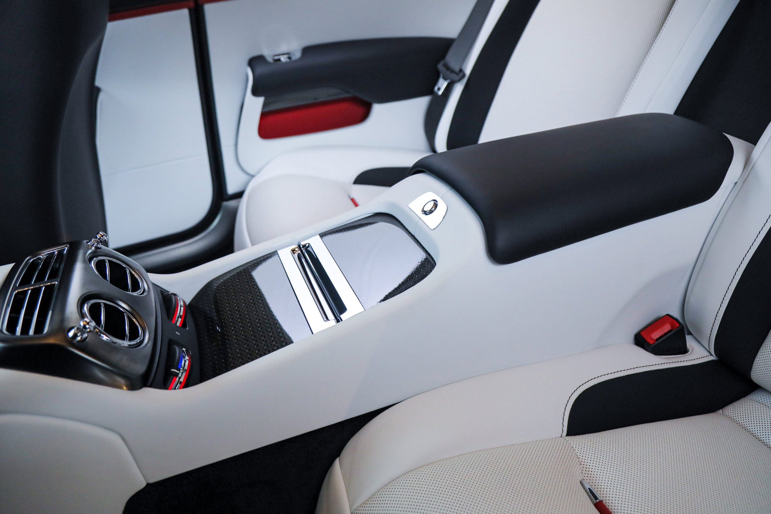 Used 2021 Rolls-Royce Wraith RWD image 39