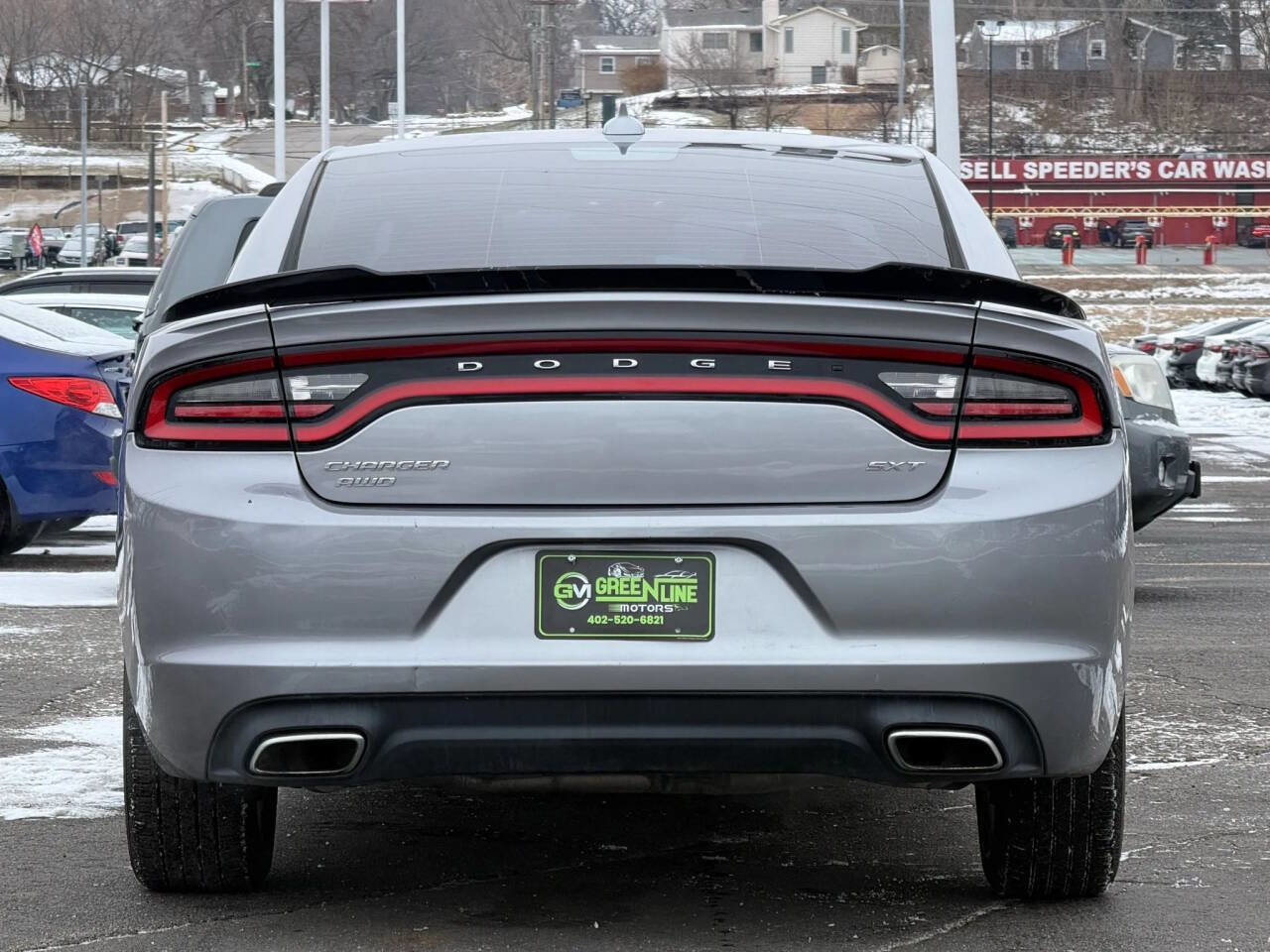 Used 2016 Dodge Charger SXT image 3