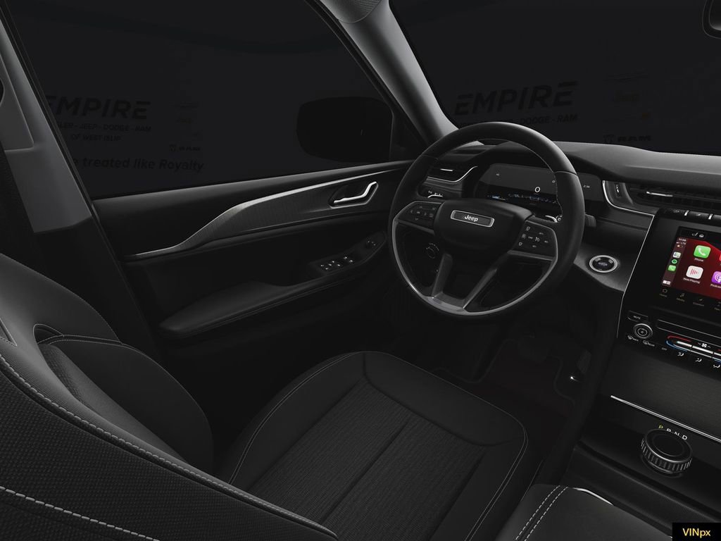 New 2025 Jeep Grand Cherokee L Laredo image 22