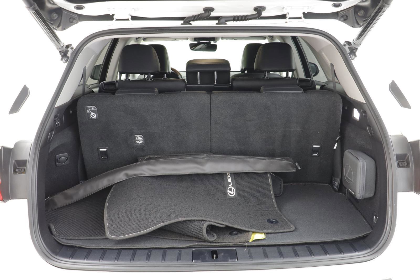 Used 2022 Lexus RX 350L Premium image 17