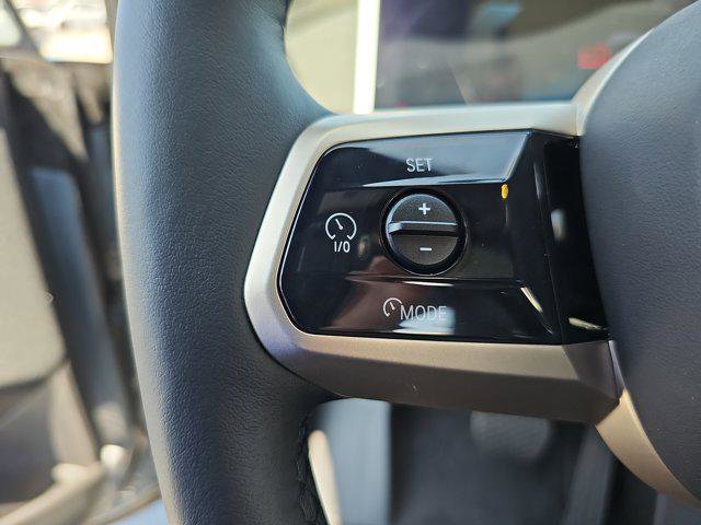 New 2026 BMW iX xDrive60 w/ Premium Package image 17
