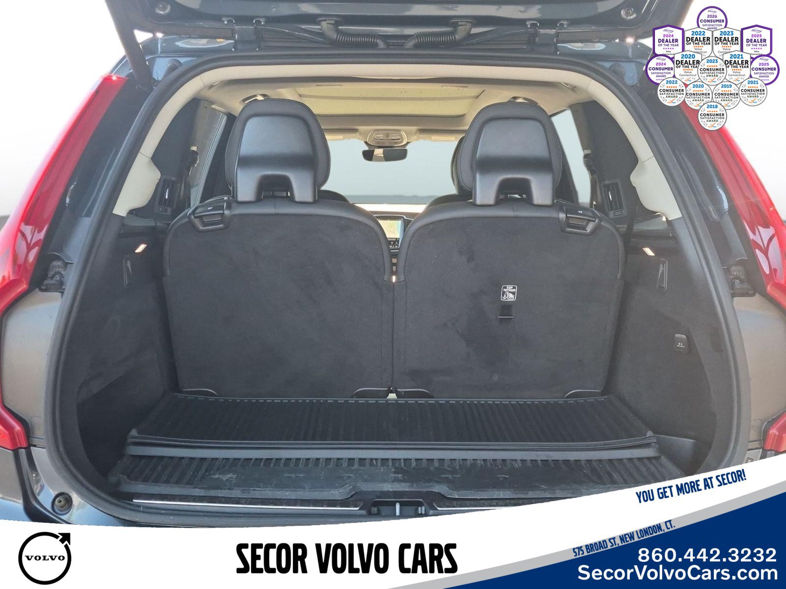 Used 2024 Volvo XC90 T8 Plus w/ Protection Package Premier AWD/4WD image 7