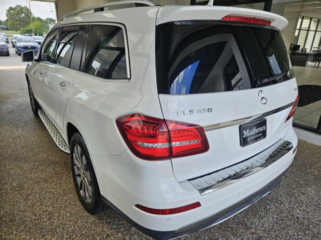 Used 2017 Mercedes-Benz GLS 450 4MATIC image 4