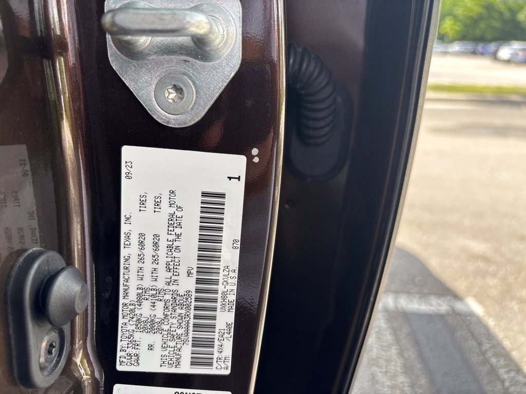 Used 2024 Toyota Sequoia Limited w/ Tow Technology Package RWD image 10