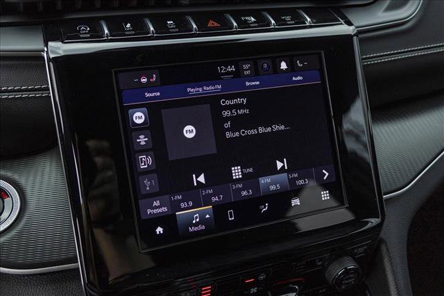 Used 2023 Jeep Grand Cherokee Altitude image 17