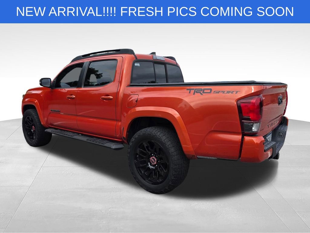 Used 2016 Toyota Tacoma TRD Sport w/ Premium & Technology Package RWD image 5