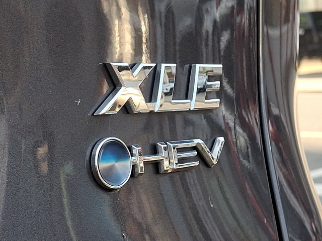 Certified 2025 Toyota RAV4 XLE AWD/4WD image 30