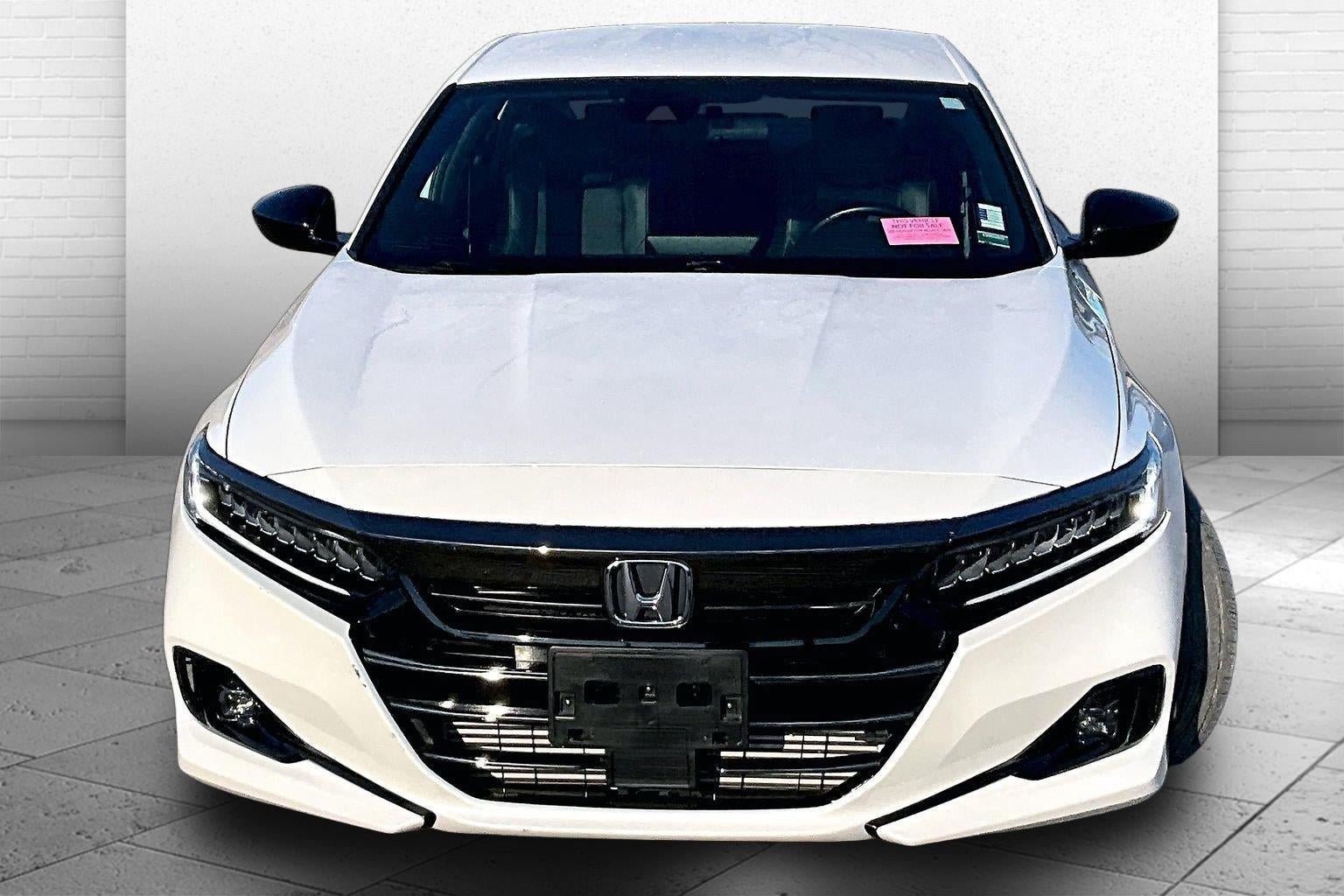 Used 2022 Honda Accord Sport image 2