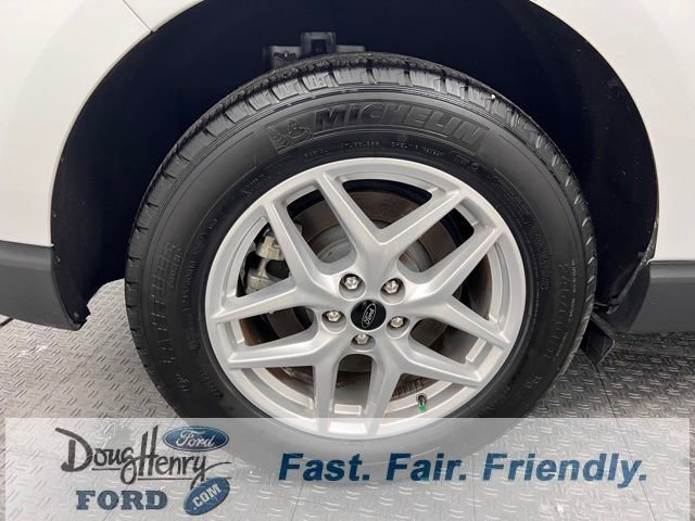 Used 2024 Ford Edge SEL image 13