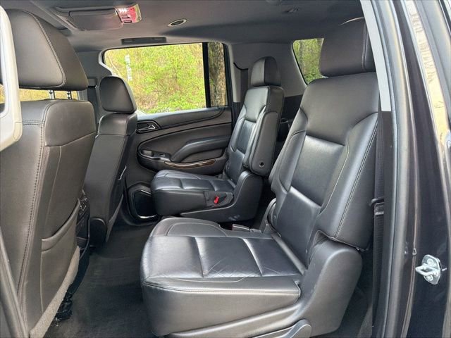 Used 2018 Chevrolet Suburban LT w/ LT Signature Package AWD/4WD image 8