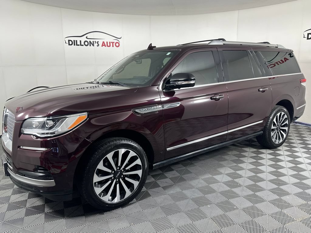 Used 2024 Lincoln Navigator L Reserve AWD/4WD image 2