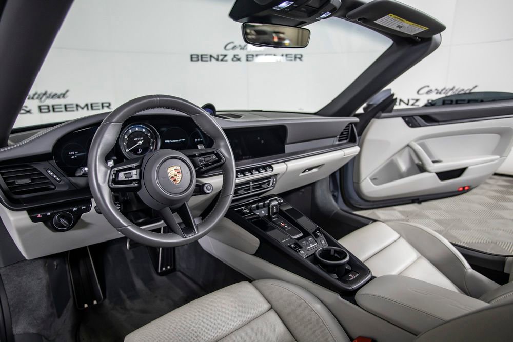 Used 2024 Porsche 911 Carrera GTS image 23